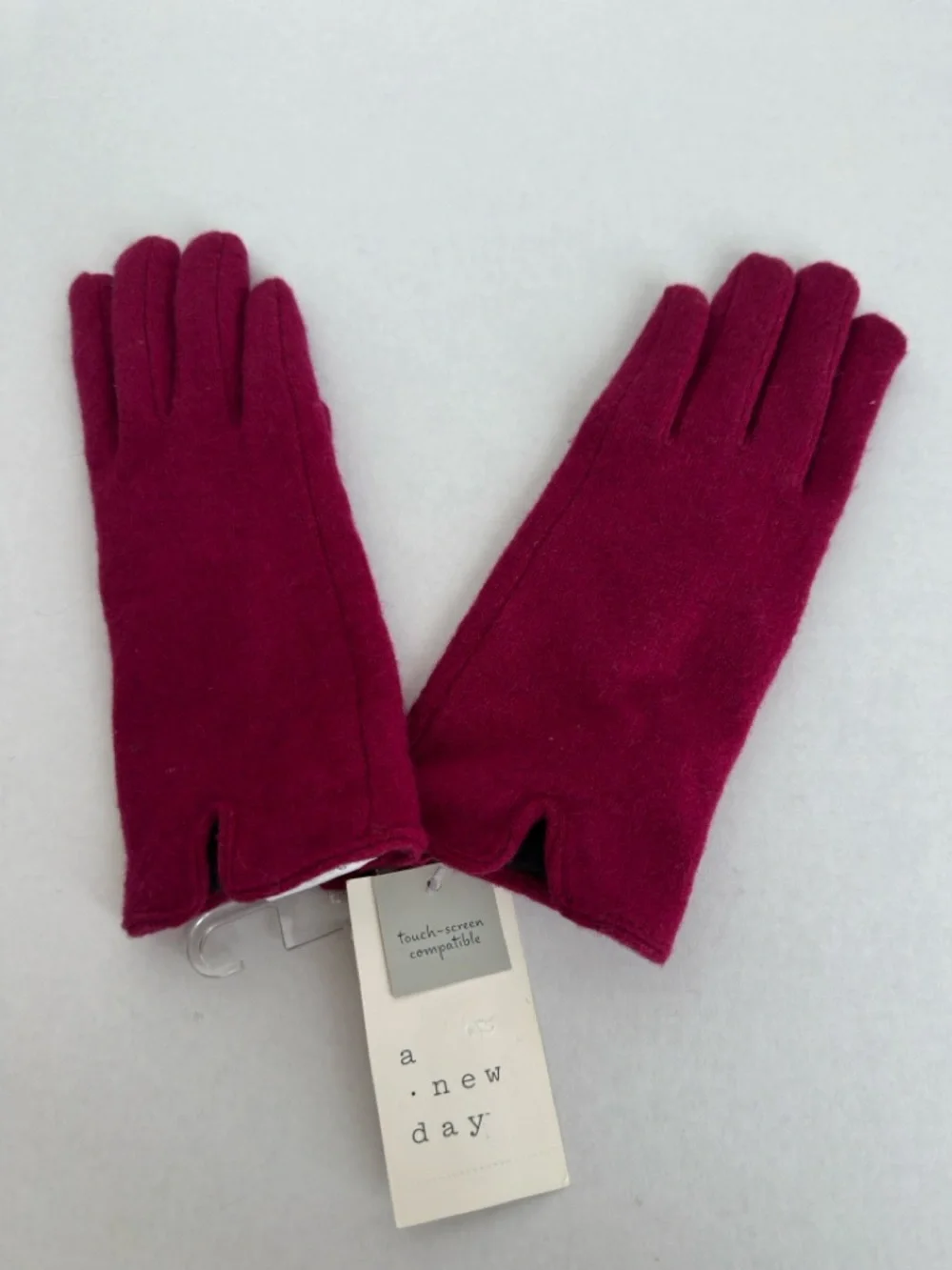 A New Day Red Touchscreen Gloves One Size Soft Stretch Winter Warm